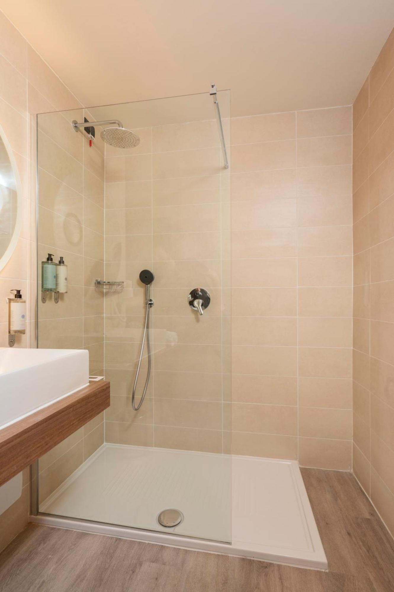 Hotel Plaza San Martino Siccomario Bagian luar foto