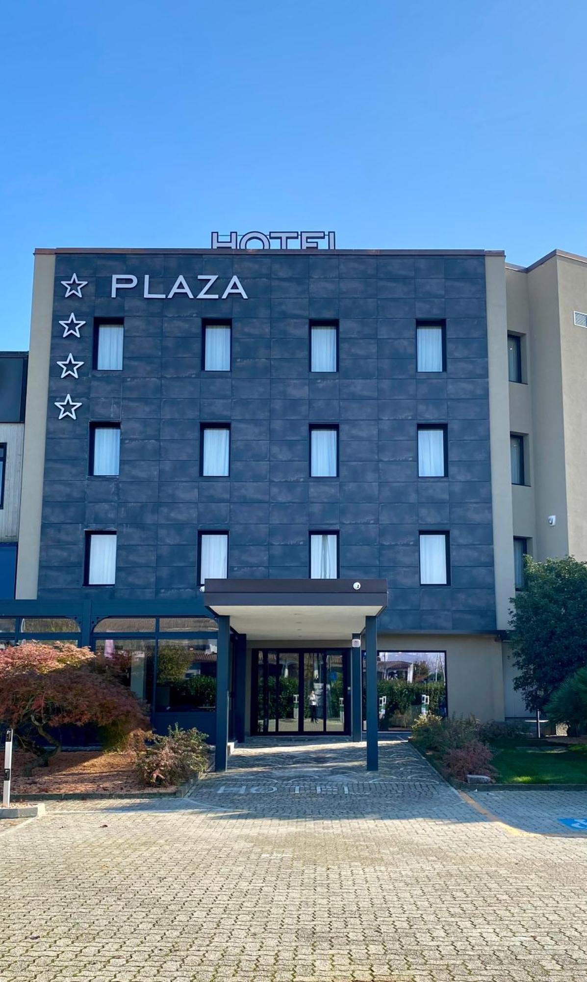Hotel Plaza San Martino Siccomario Bagian luar foto