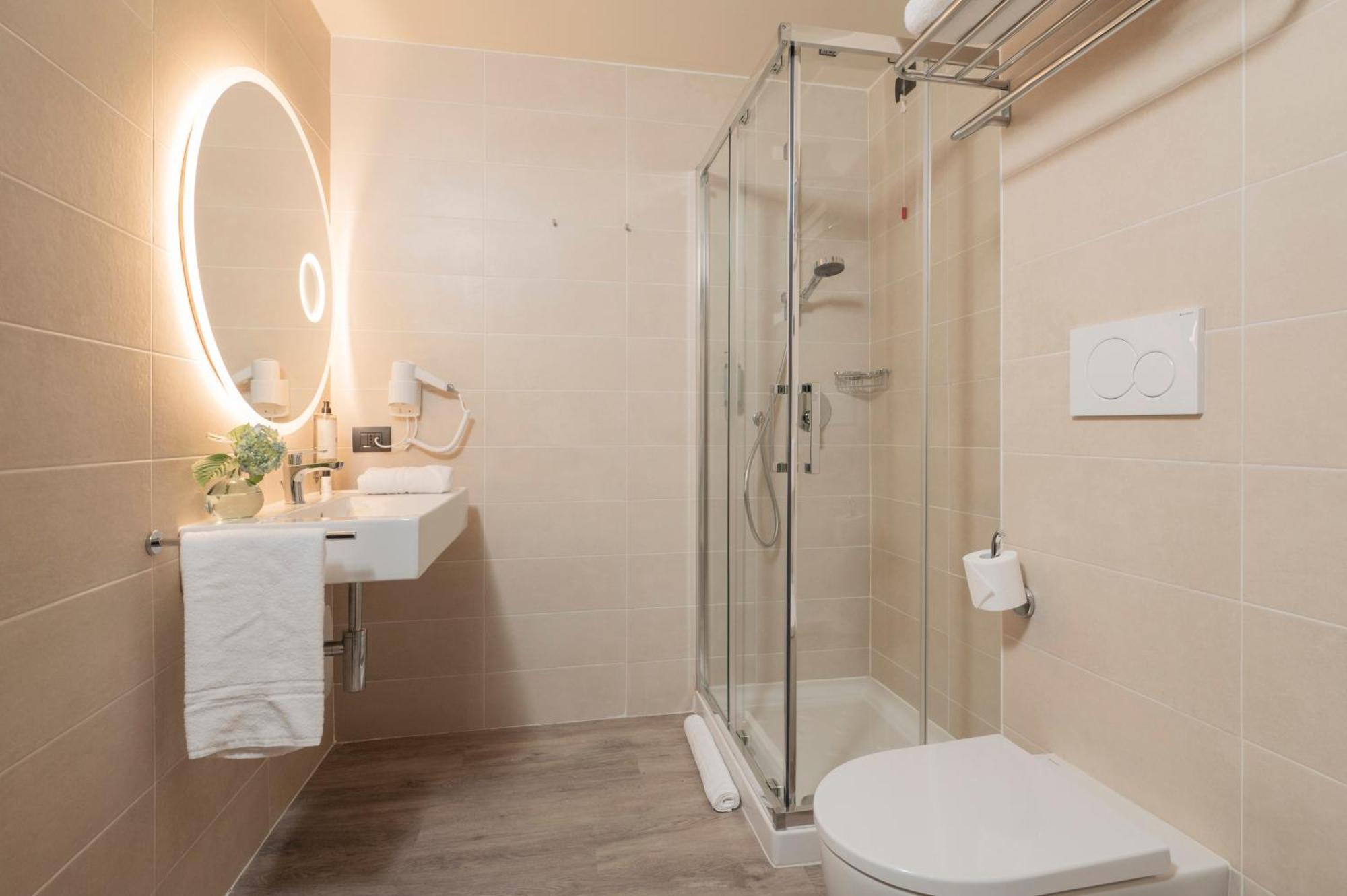 Hotel Plaza San Martino Siccomario Bagian luar foto